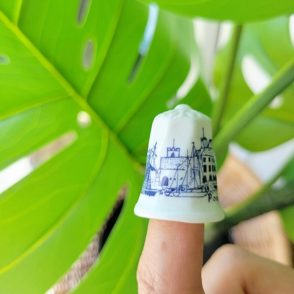 Vintage Poole Quay England Harbor Thimble - Picture 4 of 8
